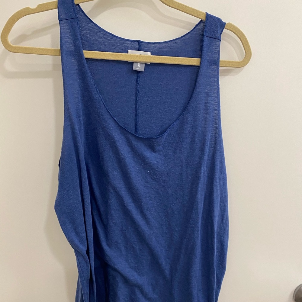 Old Navy tank top